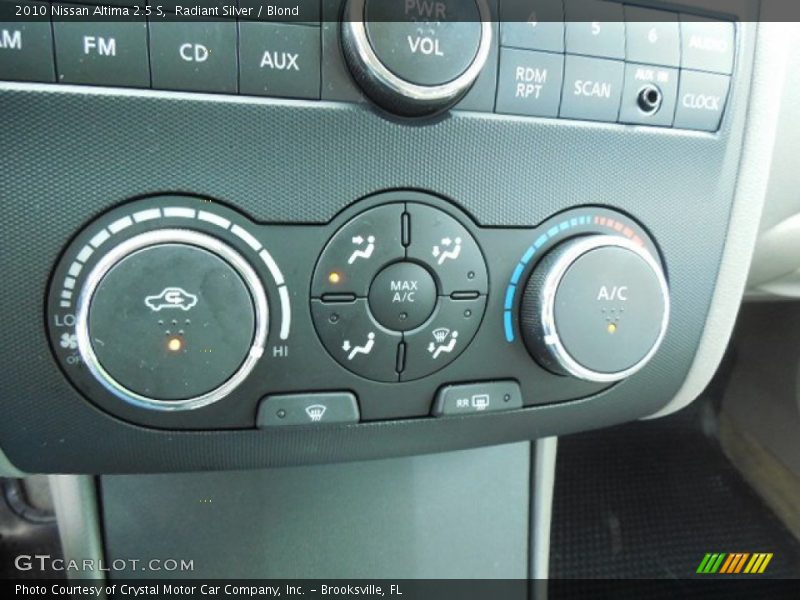 Radiant Silver / Blond 2010 Nissan Altima 2.5 S