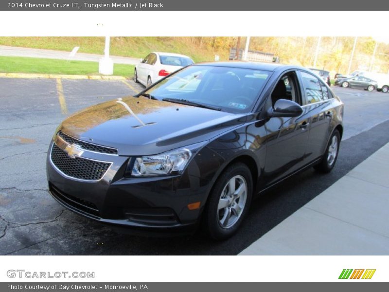 Tungsten Metallic / Jet Black 2014 Chevrolet Cruze LT