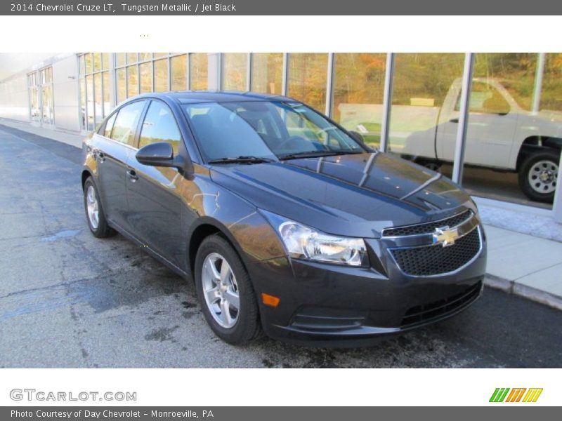 Tungsten Metallic / Jet Black 2014 Chevrolet Cruze LT