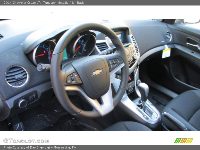 Tungsten Metallic / Jet Black 2014 Chevrolet Cruze LT