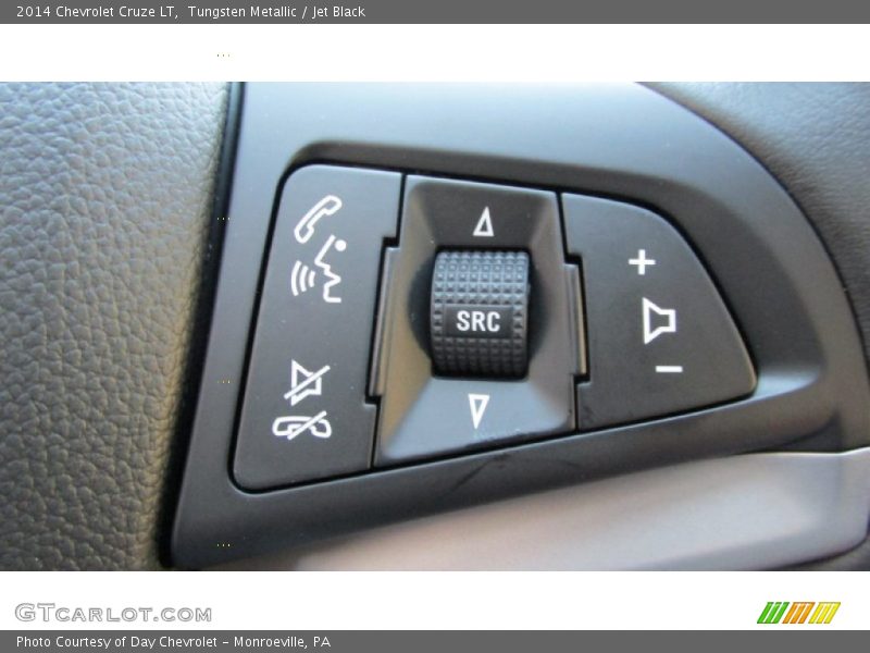 Tungsten Metallic / Jet Black 2014 Chevrolet Cruze LT