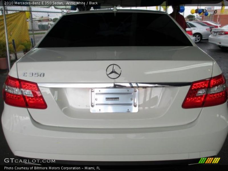 Arctic White / Black 2010 Mercedes-Benz E 350 Sedan
