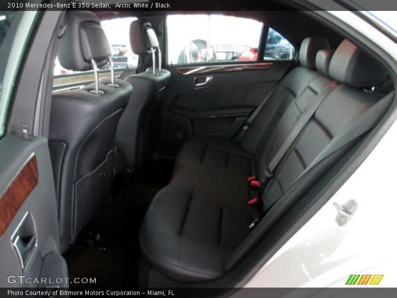 Arctic White / Black 2010 Mercedes-Benz E 350 Sedan