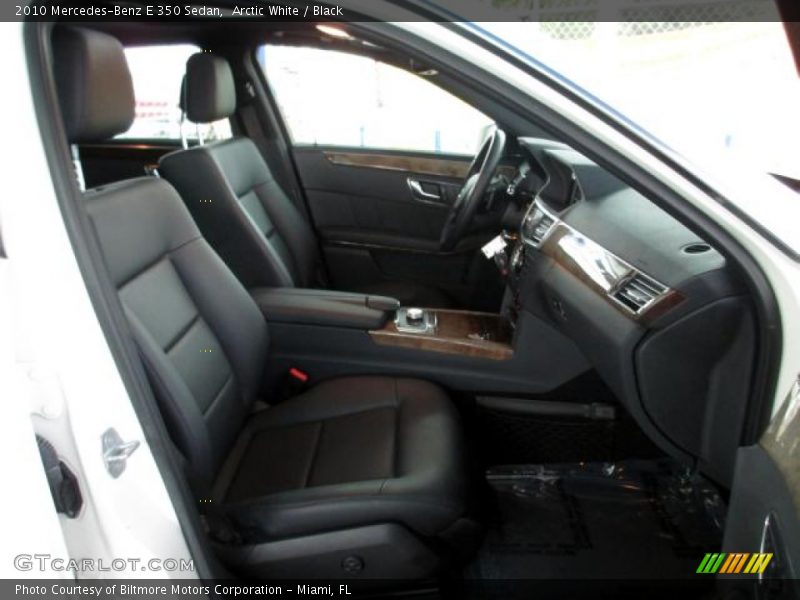 Arctic White / Black 2010 Mercedes-Benz E 350 Sedan