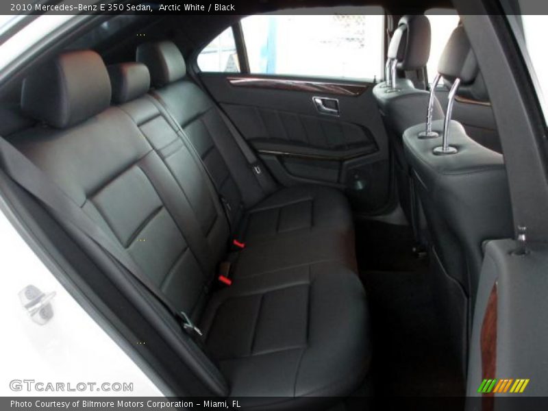 Arctic White / Black 2010 Mercedes-Benz E 350 Sedan
