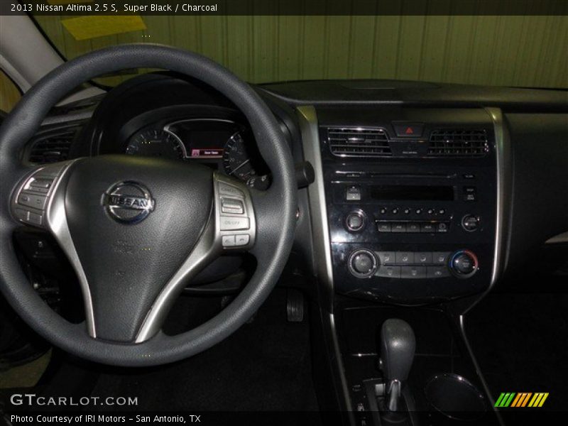Super Black / Charcoal 2013 Nissan Altima 2.5 S