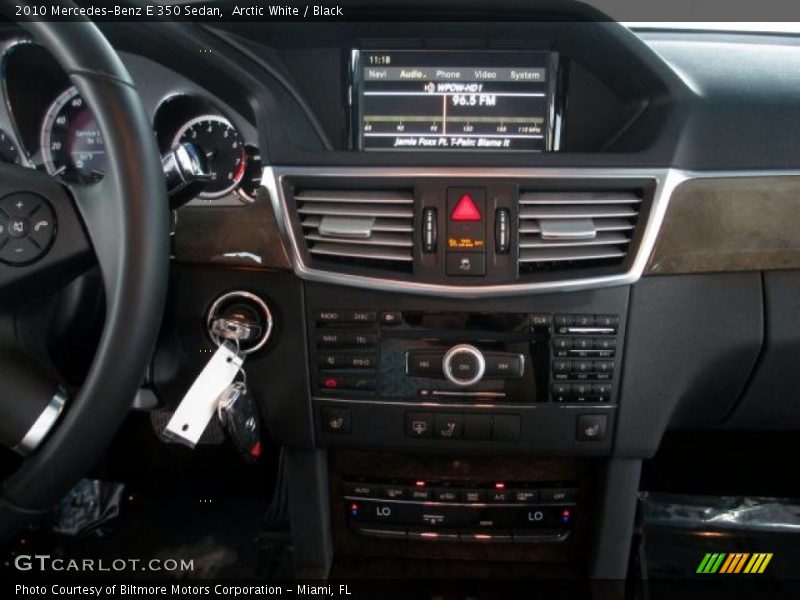 Arctic White / Black 2010 Mercedes-Benz E 350 Sedan