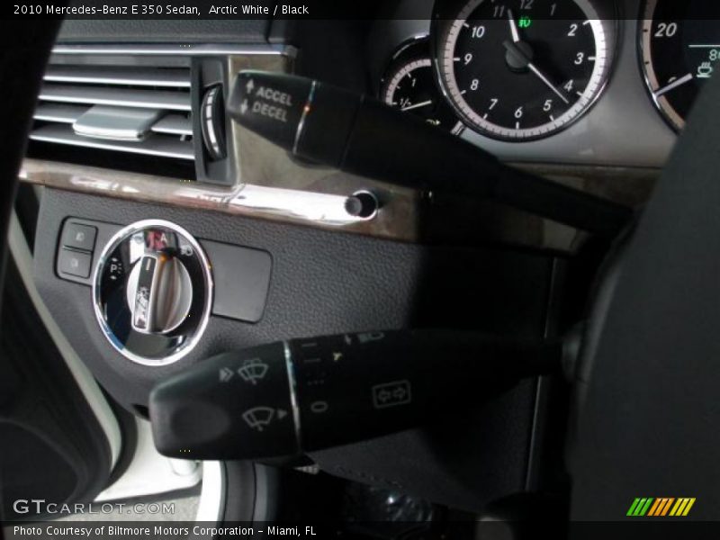 Arctic White / Black 2010 Mercedes-Benz E 350 Sedan