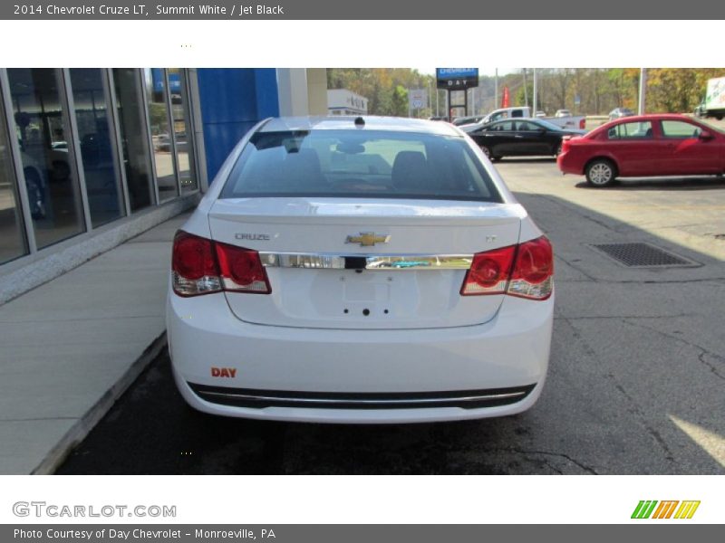 Summit White / Jet Black 2014 Chevrolet Cruze LT