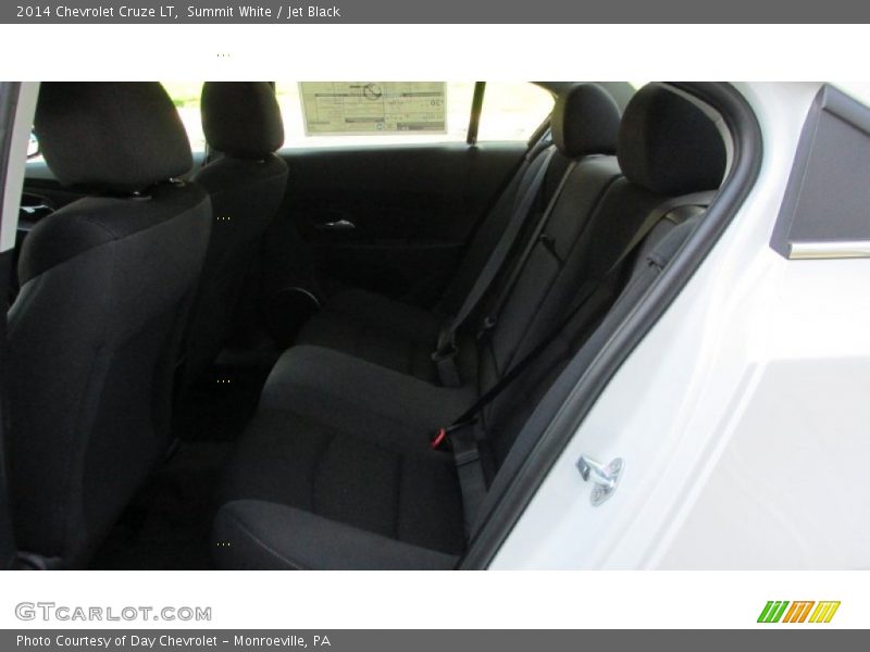 Summit White / Jet Black 2014 Chevrolet Cruze LT