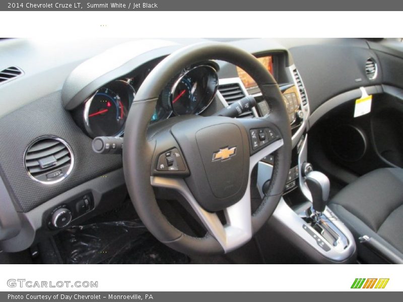 Summit White / Jet Black 2014 Chevrolet Cruze LT