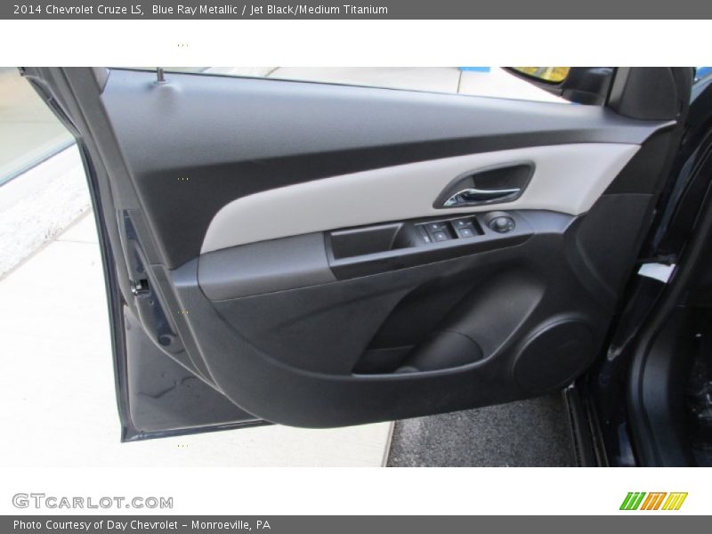 Blue Ray Metallic / Jet Black/Medium Titanium 2014 Chevrolet Cruze LS