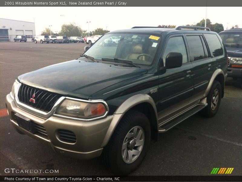 New Zealand Green Pearl / Gray 2001 Mitsubishi Montero Sport XLS