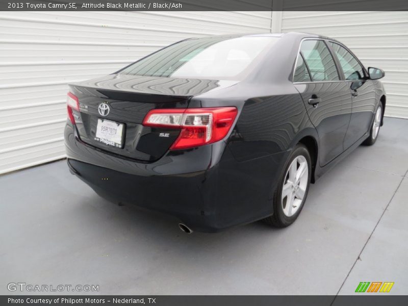 Attitude Black Metallic / Black/Ash 2013 Toyota Camry SE