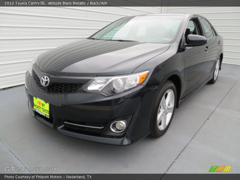 Attitude Black Metallic / Black/Ash 2013 Toyota Camry SE
