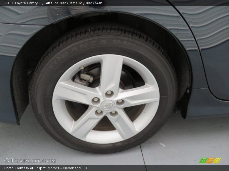 Attitude Black Metallic / Black/Ash 2013 Toyota Camry SE