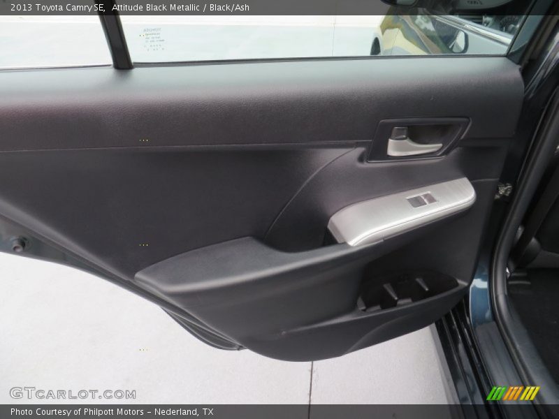 Attitude Black Metallic / Black/Ash 2013 Toyota Camry SE