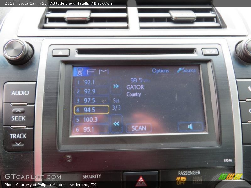 Attitude Black Metallic / Black/Ash 2013 Toyota Camry SE