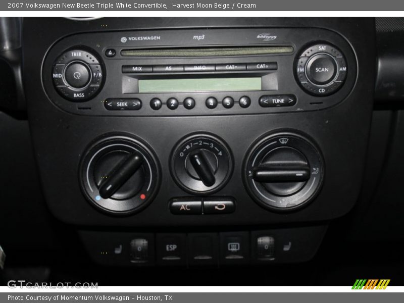 Harvest Moon Beige / Cream 2007 Volkswagen New Beetle Triple White Convertible