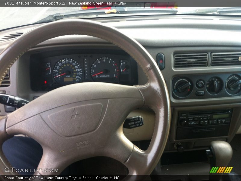 New Zealand Green Pearl / Gray 2001 Mitsubishi Montero Sport XLS