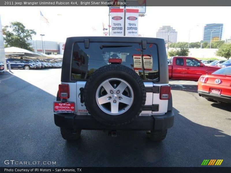 Bright Silver Metallic / Black 2011 Jeep Wrangler Unlimited Rubicon 4x4