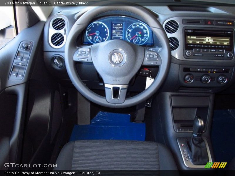 Candy White / Black 2014 Volkswagen Tiguan S