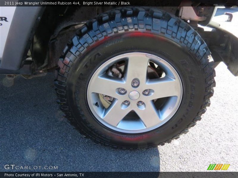 Bright Silver Metallic / Black 2011 Jeep Wrangler Unlimited Rubicon 4x4