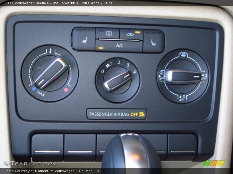 Controls of 2014 Beetle R-Line Convertible