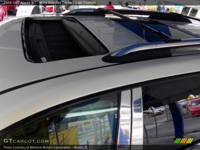 White Diamond Tricoat / Light Titanium 2008 GMC Acadia SLT