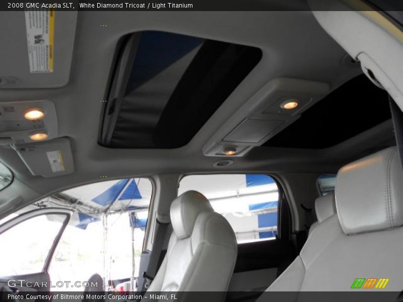 White Diamond Tricoat / Light Titanium 2008 GMC Acadia SLT