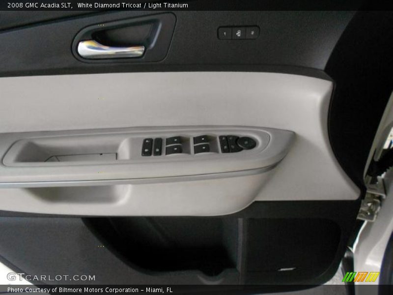 White Diamond Tricoat / Light Titanium 2008 GMC Acadia SLT