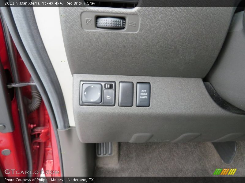 Red Brick / Gray 2011 Nissan Xterra Pro-4X 4x4