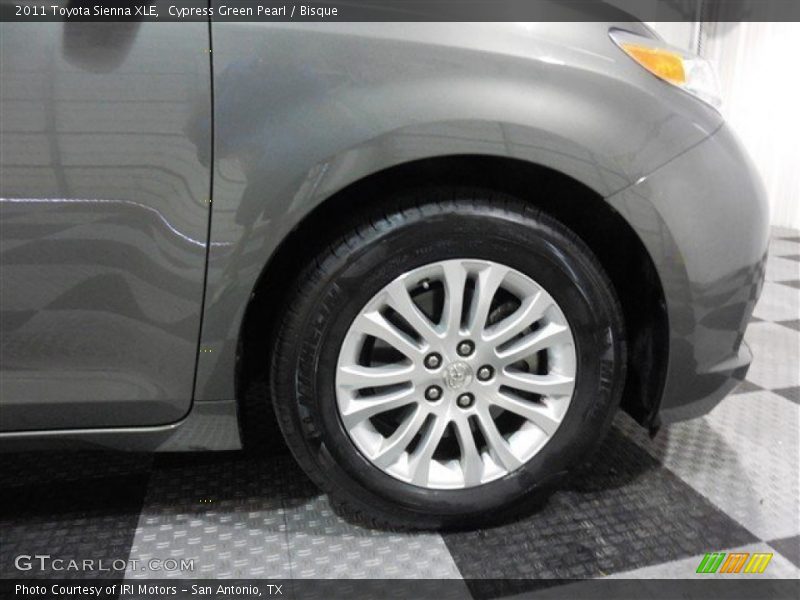 Cypress Green Pearl / Bisque 2011 Toyota Sienna XLE