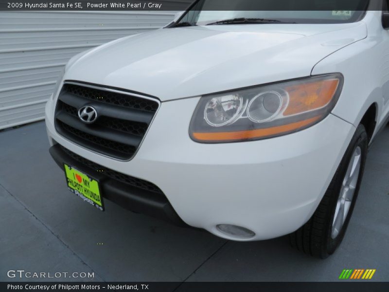 Powder White Pearl / Gray 2009 Hyundai Santa Fe SE
