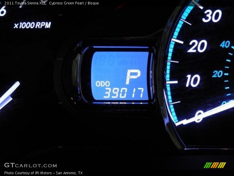 Cypress Green Pearl / Bisque 2011 Toyota Sienna XLE