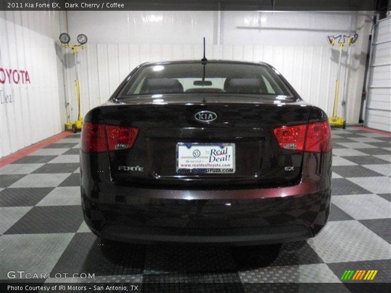 Dark Cherry / Coffee 2011 Kia Forte EX