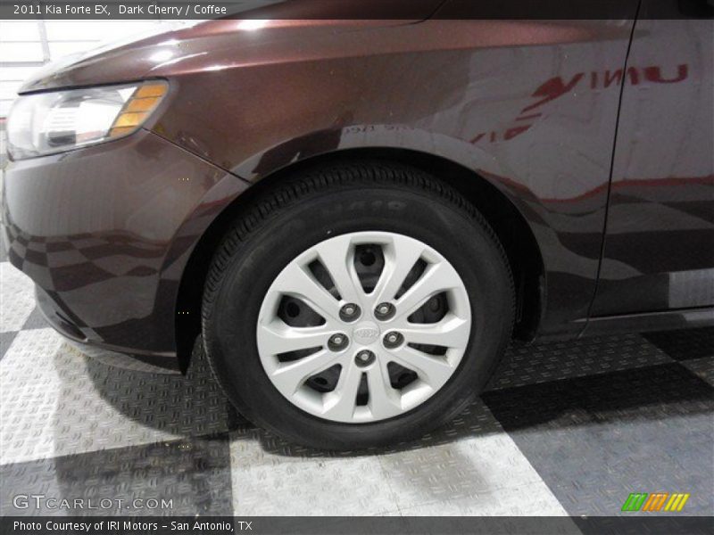 Dark Cherry / Coffee 2011 Kia Forte EX