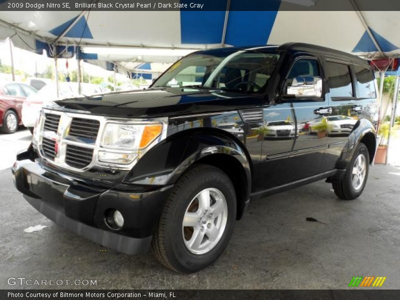 Brilliant Black Crystal Pearl / Dark Slate Gray 2009 Dodge Nitro SE