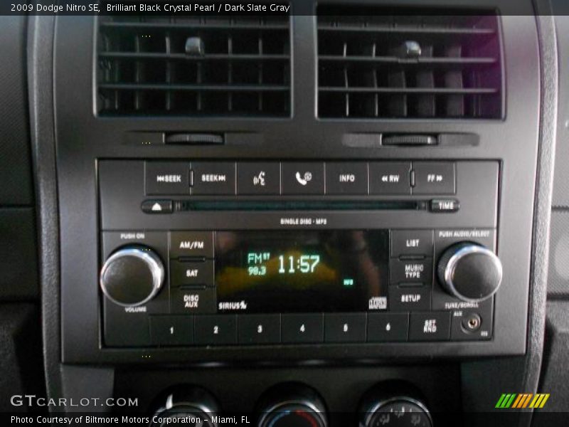 Brilliant Black Crystal Pearl / Dark Slate Gray 2009 Dodge Nitro SE