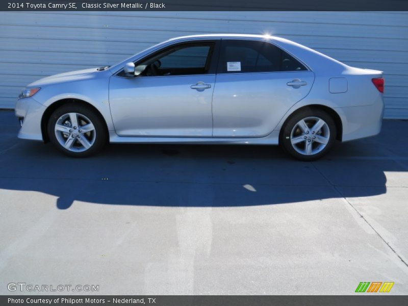 Classic Silver Metallic / Black 2014 Toyota Camry SE