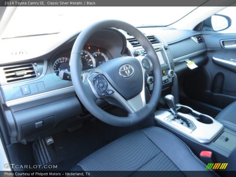 Classic Silver Metallic / Black 2014 Toyota Camry SE