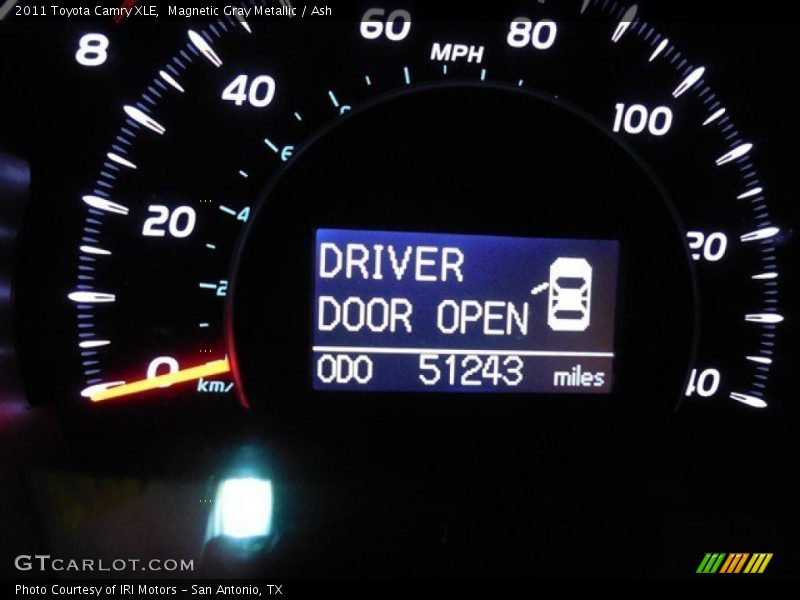 Magnetic Gray Metallic / Ash 2011 Toyota Camry XLE