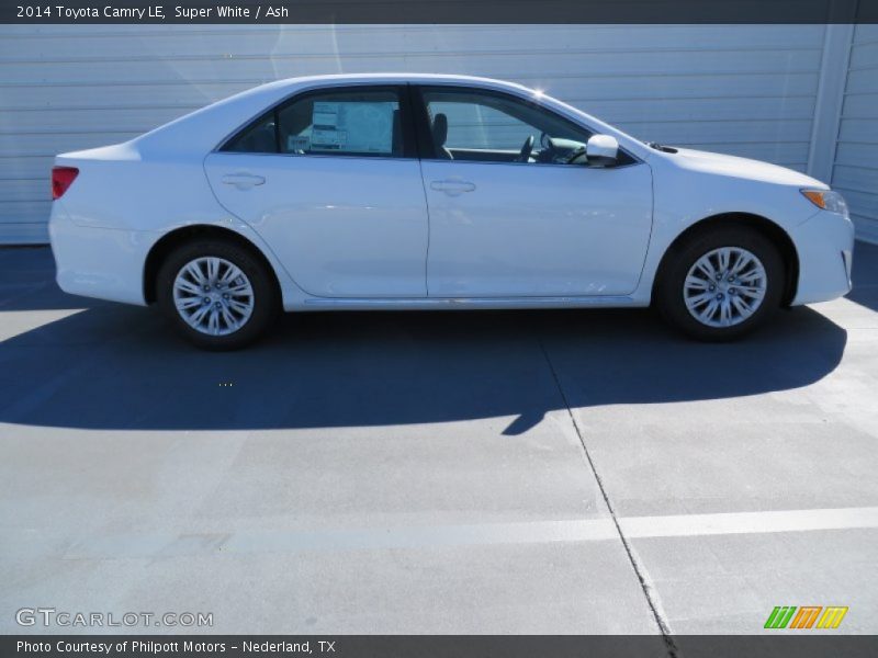 Super White / Ash 2014 Toyota Camry LE