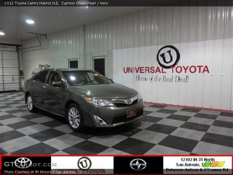 Cypress Green Pearl / Ivory 2012 Toyota Camry Hybrid XLE