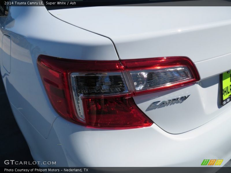 Super White / Ash 2014 Toyota Camry LE