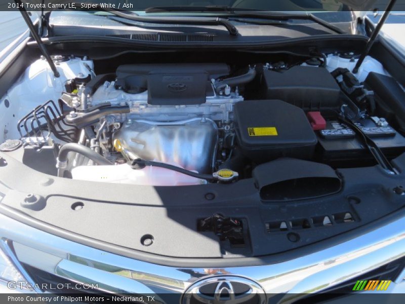 Super White / Ash 2014 Toyota Camry LE