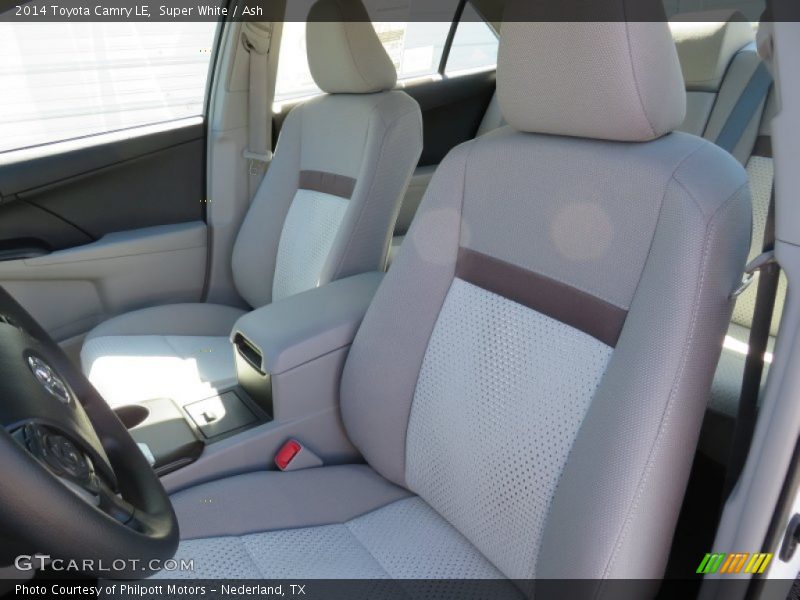 Super White / Ash 2014 Toyota Camry LE