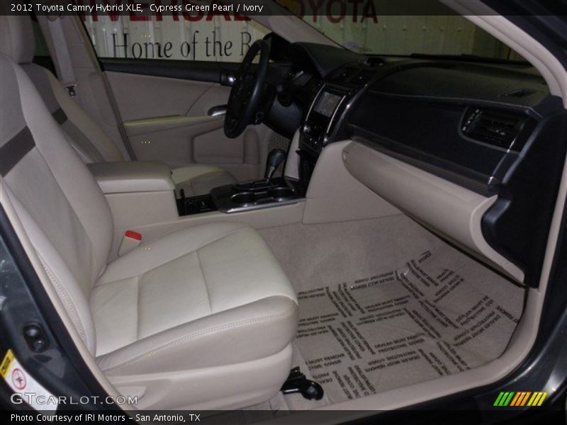 Cypress Green Pearl / Ivory 2012 Toyota Camry Hybrid XLE