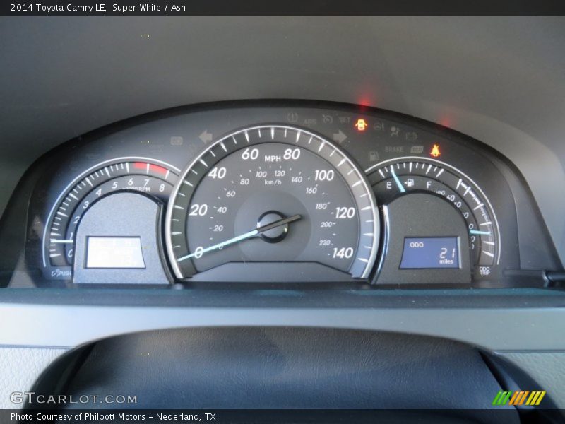 Super White / Ash 2014 Toyota Camry LE