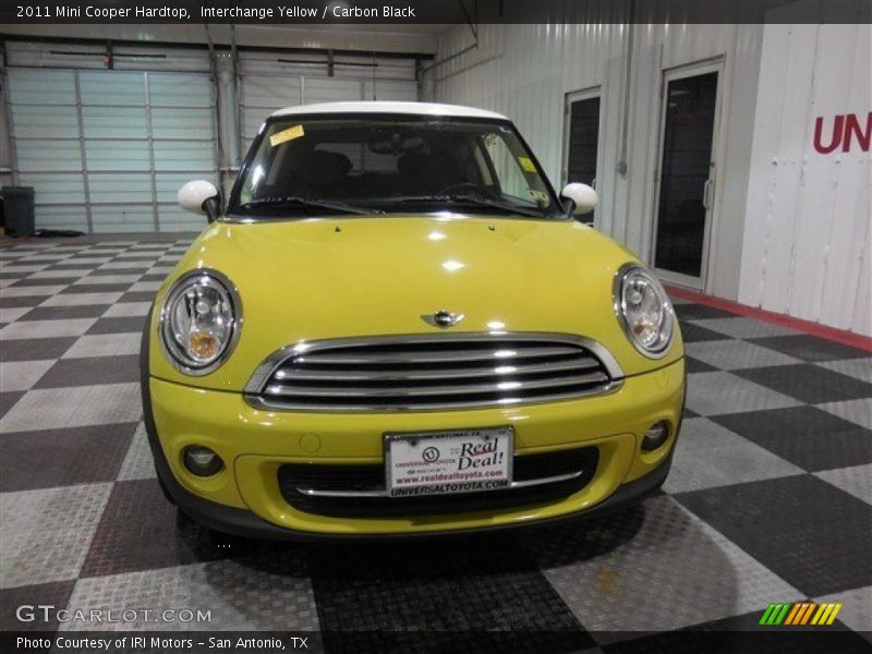 Interchange Yellow / Carbon Black 2011 Mini Cooper Hardtop